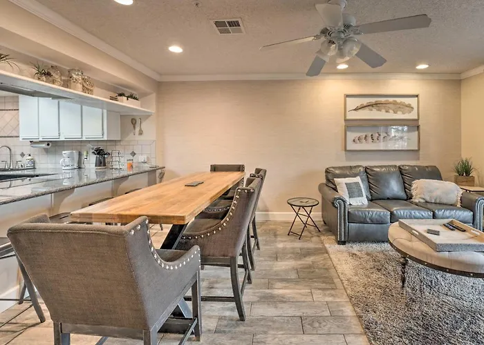 Walk To Beach: Havasu W/ Pool Access Lake Havasu City