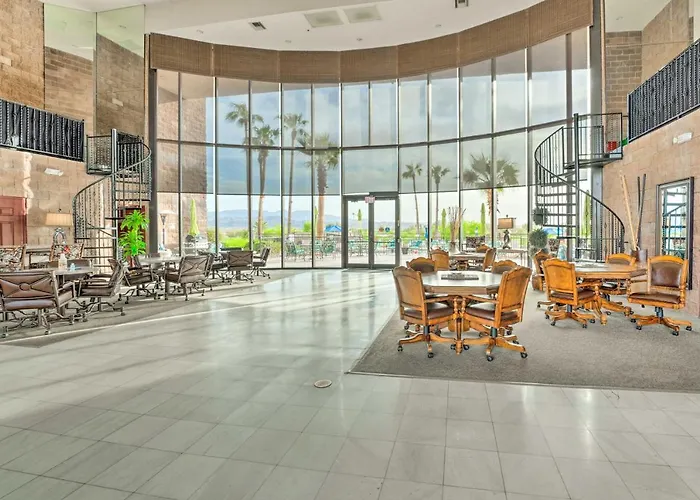 Walk To Beach: Havasu W/ Pool Access