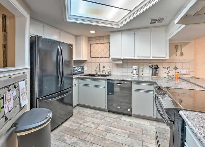 Walk To Beach: Havasu W/ Pool Access Holiday home Lake Havasu City